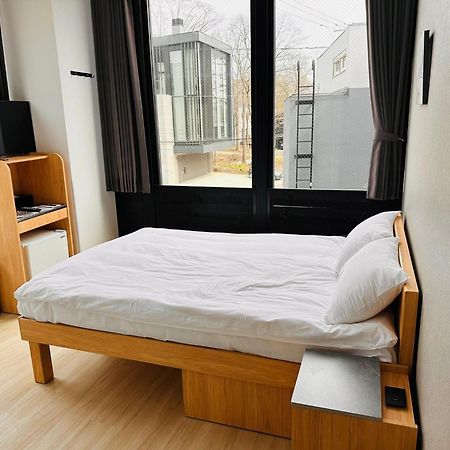 Q Fox Black Diamond Hotel Kucsan Kültér fotó